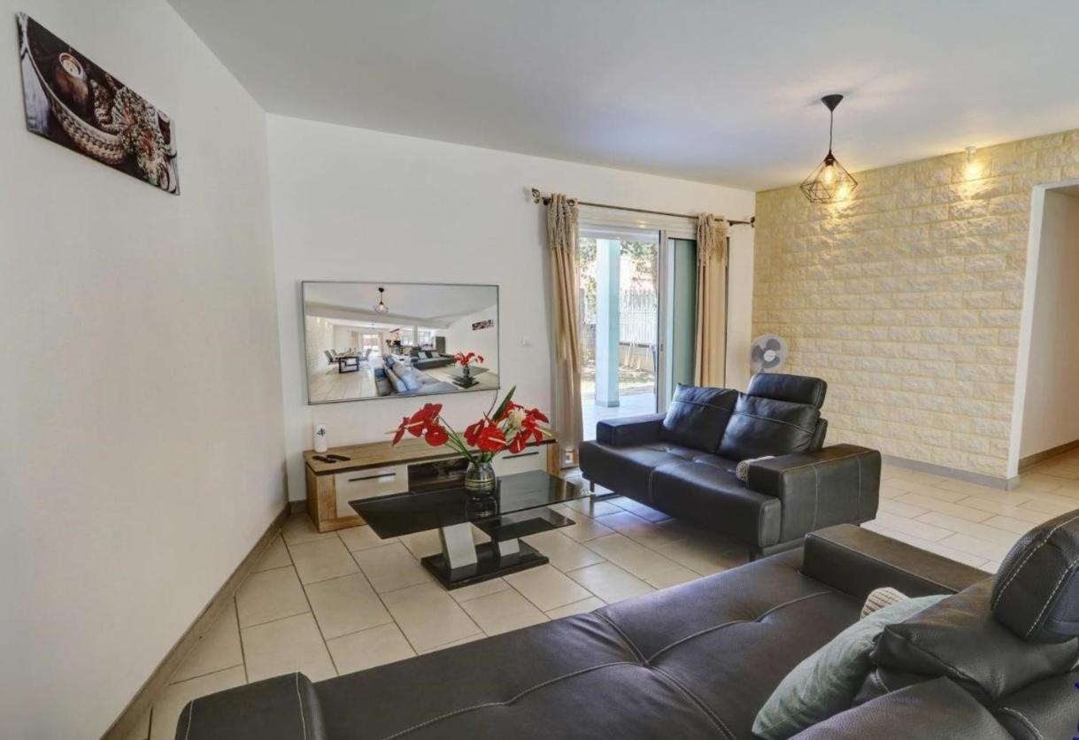 Charme Du Nord 2 Apartment Sainte Clotilde Ngoại thất bức ảnh