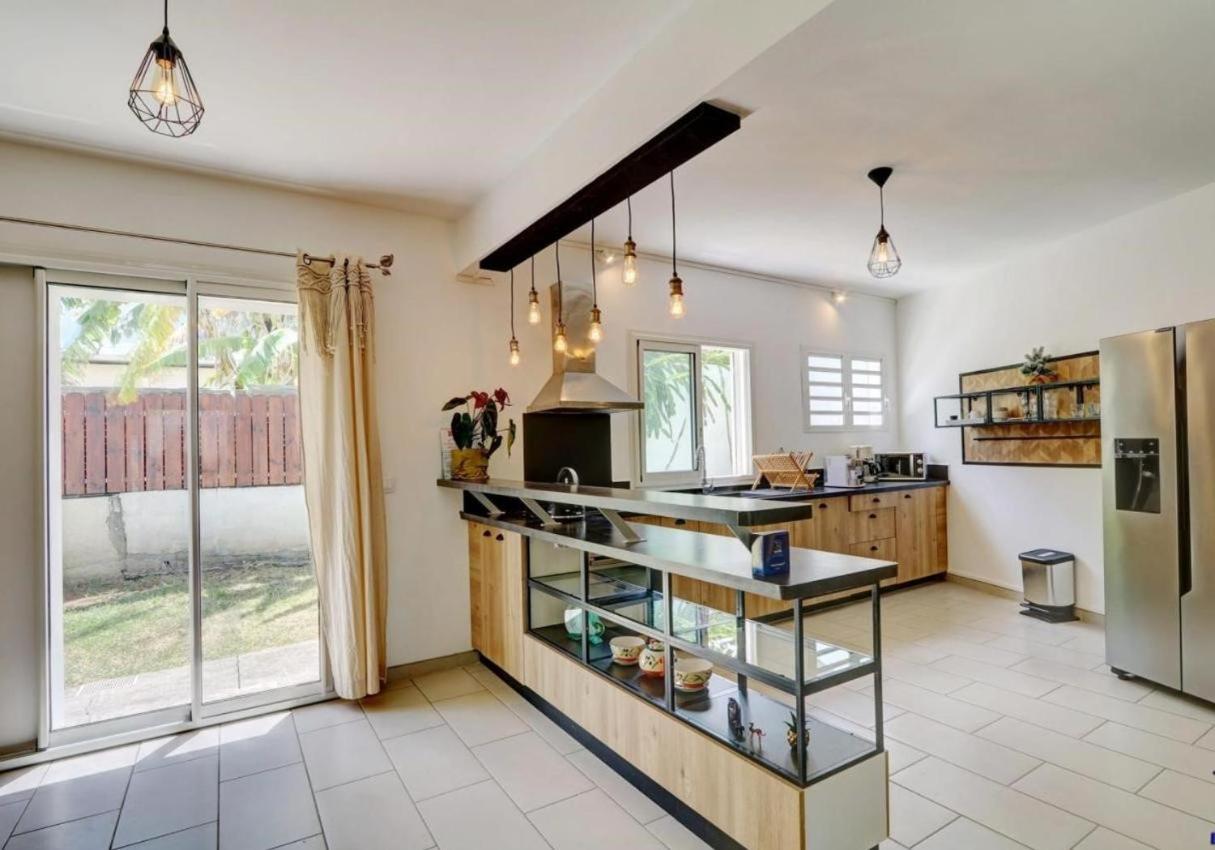 Charme Du Nord 2 Apartment Sainte Clotilde Ngoại thất bức ảnh