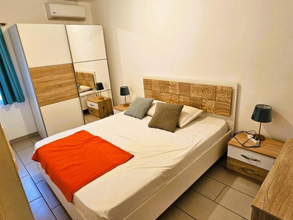 Charme Du Nord 2 Apartment Sainte Clotilde Ngoại thất bức ảnh