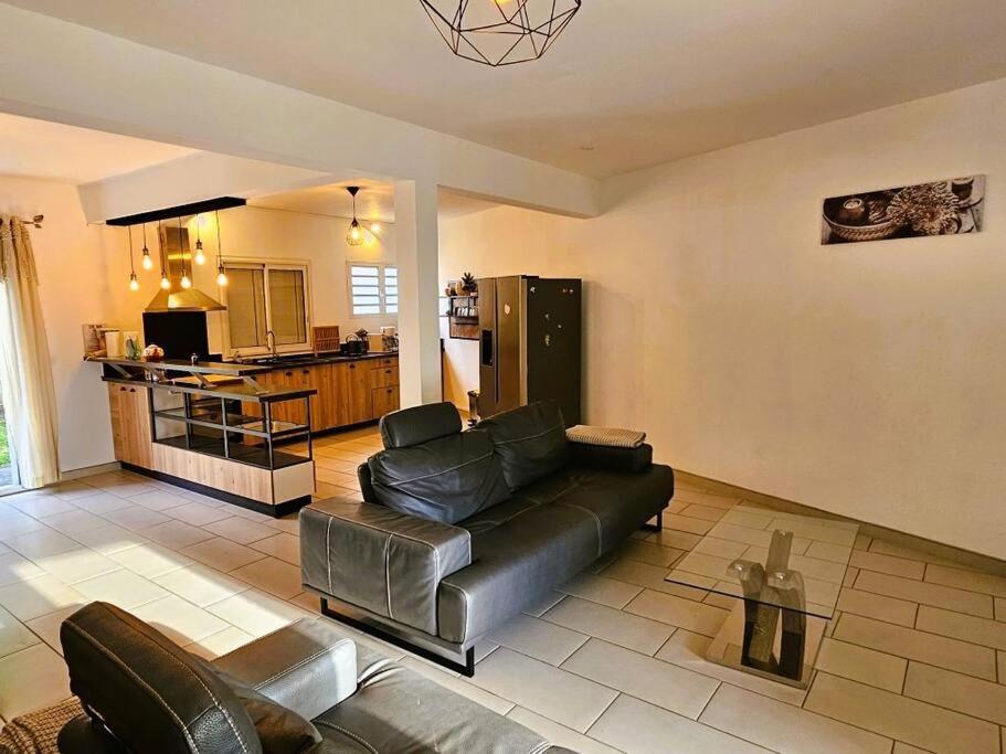 Charme Du Nord 2 Apartment Sainte Clotilde Ngoại thất bức ảnh